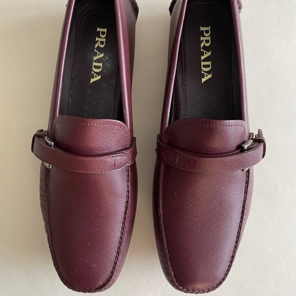 Prada Saffiano Burgandy drivers / loafers - Picture 5 of 11